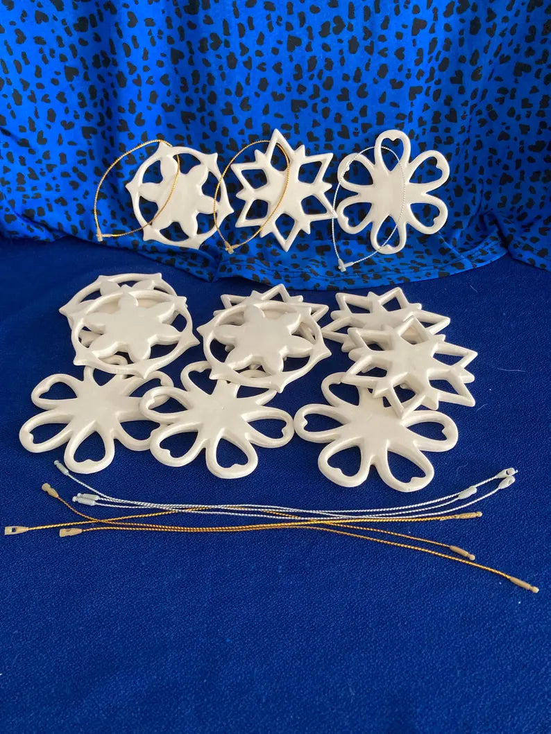 Ornament Painting - Adult Workshop (16+) [Dec 18, 7:00pm]